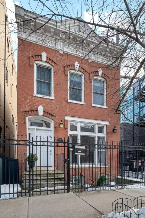 1213 N Paulina St, Chicago, IL 60622