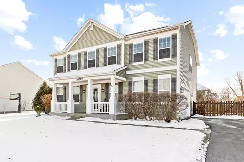 10229 Central Park Blvd, Huntley, IL 60142