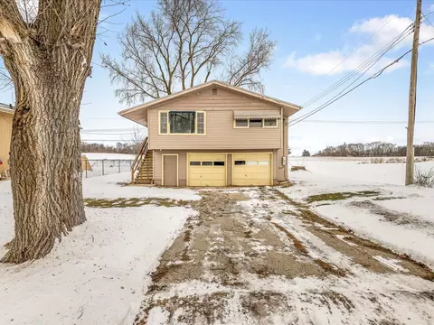 4381 Safford Rd, Rockford, IL 61101