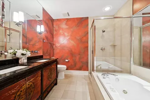 Bath - Undisclosed, Chicago, IL 60657 photo 1 of 3