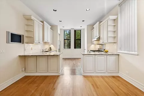 Kitchen - Undisclosed, Chicago, IL 60657 photo 1 of 2
