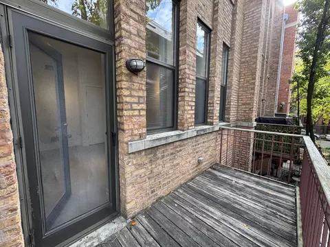 Exterior - Undisclosed, Chicago, IL 60657 photo 6 of 7