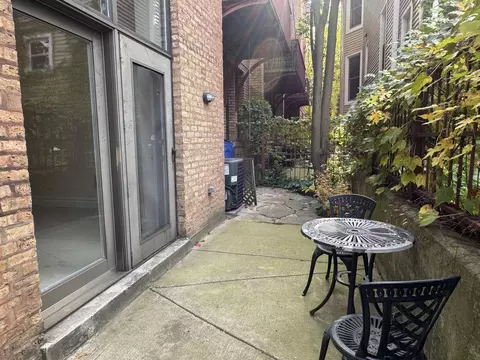 Exterior - Undisclosed, Chicago, IL 60657 photo 4 of 7