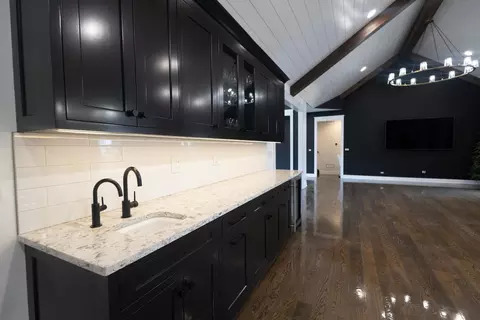 Entry Way - 740 67th Pl, Willowbrook, IL 60527 photo 1 of 2