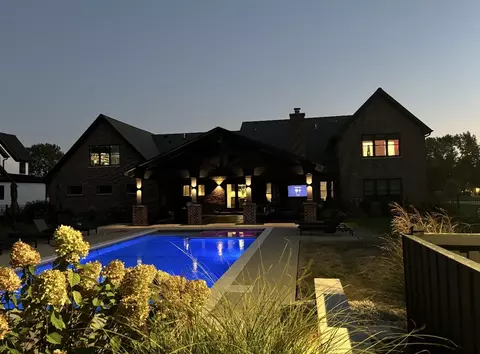 Exterior - 740 67th Pl, Willowbrook, IL 60527 photo 10 of 11