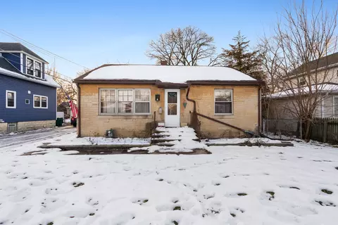 121 N May St, Joliet, IL 60435