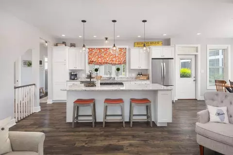 Kitchen - 12 Great Loop W, Ottawa, IL 61350 photo 6 of 7