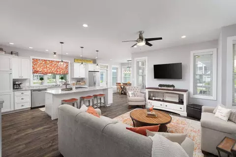 Living - 12 Great Loop W, Ottawa, IL 61350 photo 1 of 3
