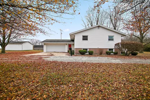 1745 E 4100n Rd, Buckingham, IL 60917
