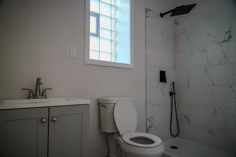 Bath - Undisclosed, Chicago, IL 60636 photo 1 of 2