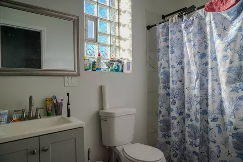 Bath - Undisclosed, Chicago, IL 60636 photo 2 of 2
