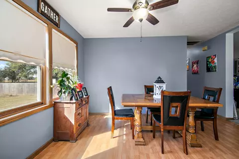126 E Cleveland St, Cullom, IL 60929 photo 5