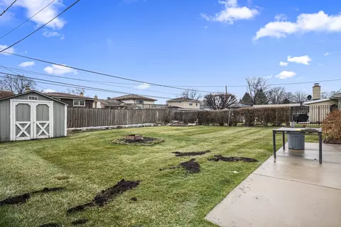 Undisclosed, Des Plaines, IL 60016 photo 28