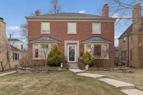 1221 N East Ave, Oak Park, IL 60302