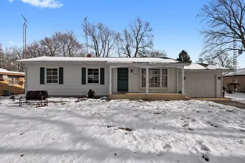 806 Adrian St, Yorkville, IL 60560