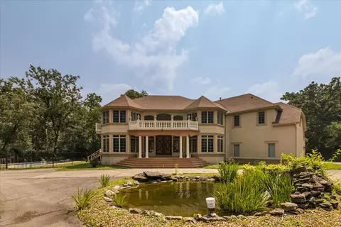 872 Rosedale Ter, Crete, IL 60417