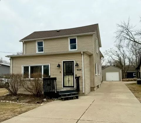 1429 Phelps St, Ottawa, IL 61350