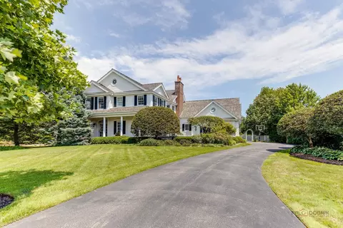 1091 Olmsted Dr, Lake Forest, IL 60045