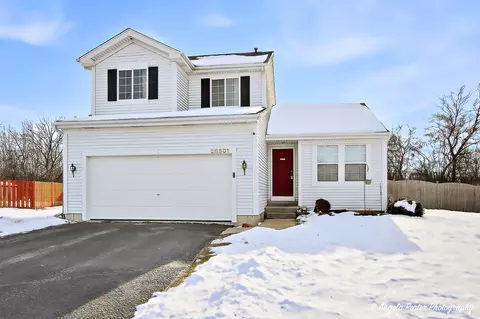 28501 Wagon Trail Ct, Lakemoor, IL 60051
