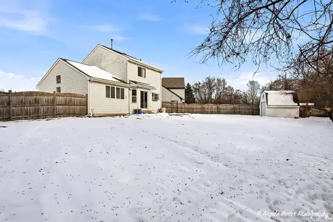 Exterior - 28501 Wagon Trail Ct, Lakemoor, IL 60051 photo 3 of 4