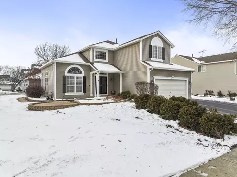 1108 Heavens Gate Dr, Lake In The Hills, IL 60156