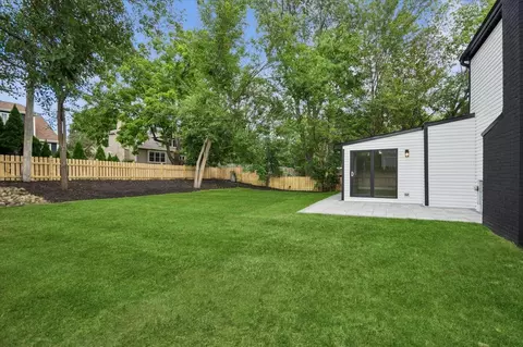 Exterior - 303 Cedarbrook Rd, Naperville, IL 60565 photo 2 of 2