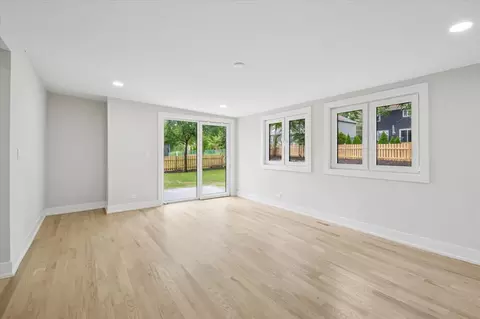 Living - 303 Cedarbrook Rd, Naperville, IL 60565 photo 10 of 12