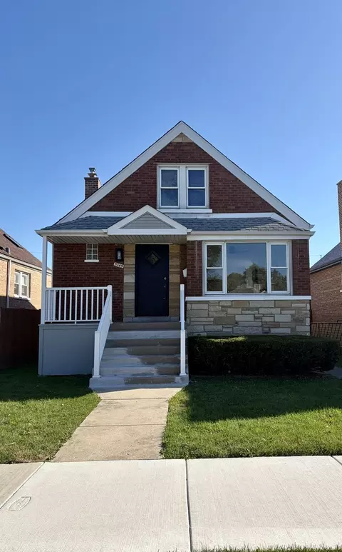 5745 S Sayre Ave, Chicago, IL 60638