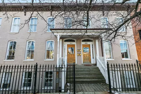 271 Dupage St, Elgin, IL 60120