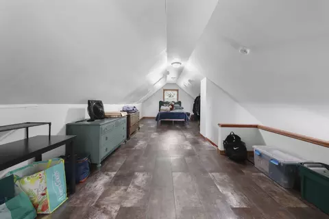 Entry Way - 180 E Us Route 6, Morris, IL 60450 photo 1 of 2
