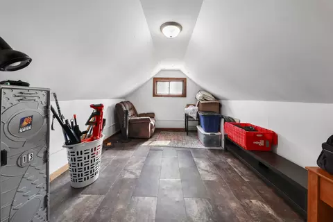 Entry Way - 180 E Us Route 6, Morris, IL 60450 photo 2 of 2