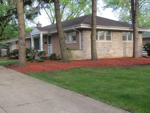 111 S Lorraine Rd, Wheaton, IL 60187 photo 2