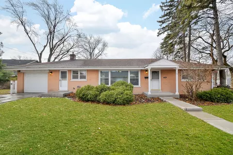 111 S Lorraine Rd, Wheaton, IL 60187