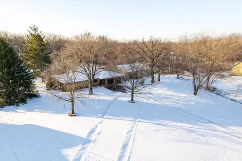 8710 N 2100 East Rd, Downs, IL 61736