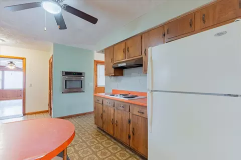 Kitchen - 8710 N 2100 East Rd, Downs, IL 61736 photo 2 of 4