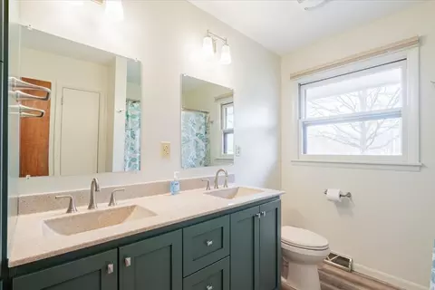 Bath - 8710 N 2100 East Rd, Downs, IL 61736 photo 1 of 2