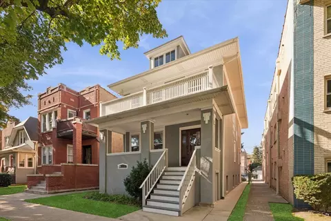 7252 N Bell Ave, Chicago, IL 60645