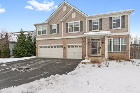 2561 Hennig Rd, Hampshire, IL 60140