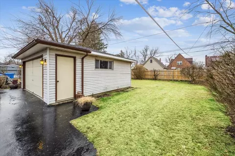 Exterior - 2329 W 107th Pl, Chicago, IL 60643 photo 3 of 4