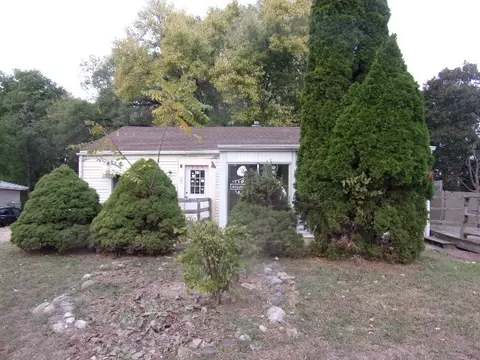 104 Algonquin Rd, Marquette Heights, IL 61554