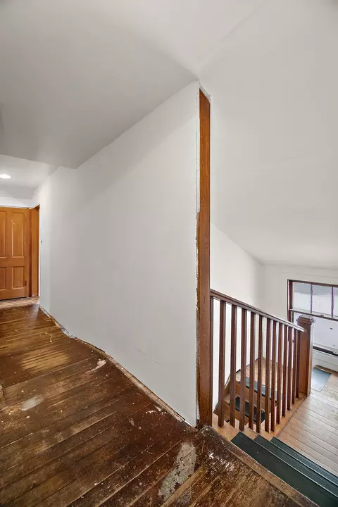Entry Way - 404 E Main, Ashkum, IL 60911 photo 1 of 1