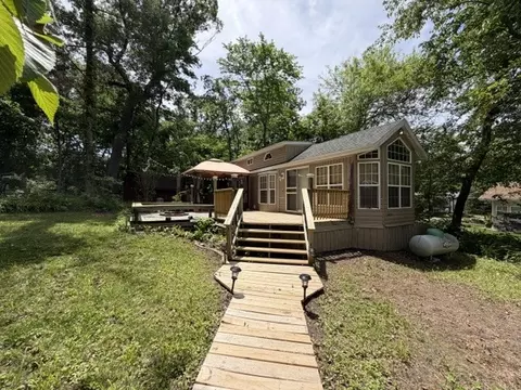2795 E 28th Lot 1400 Rd, Seneca, IL 61360