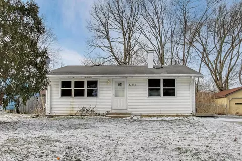 34050 N Lilac Ave, Grayslake, IL 60030
