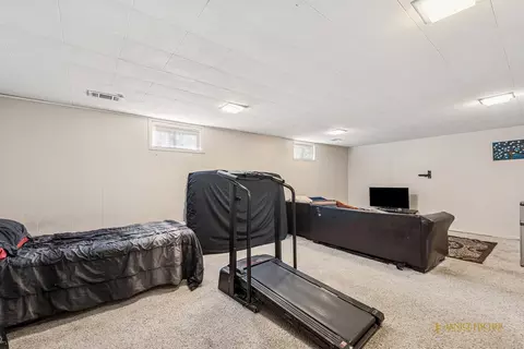 Bedroom - 606 Edwards Ave, West Dundee, IL 60118 photo 4 of 4