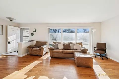 Living - 606 Edwards Ave, West Dundee, IL 60118 photo 1 of 1