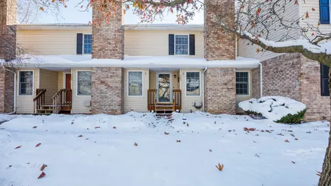 903 N Linden St #205, Normal, IL 61761