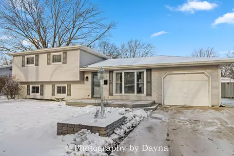 42 Emery Dr, Bourbonnais, IL 60914