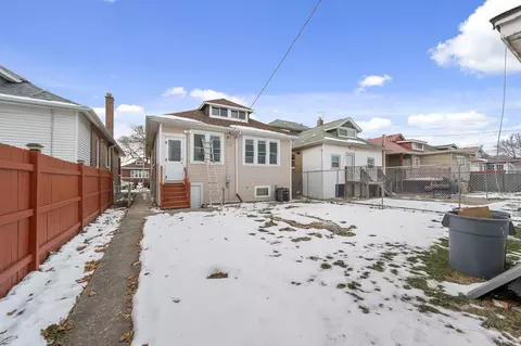 Exterior - Undisclosed, Chicago, IL 60620 photo 4 of 5