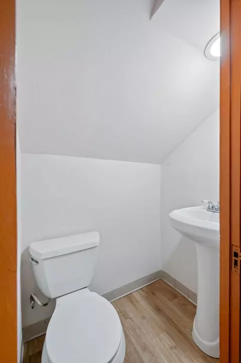 Bath - Undisclosed, Chicago, IL 60620 photo 3 of 7