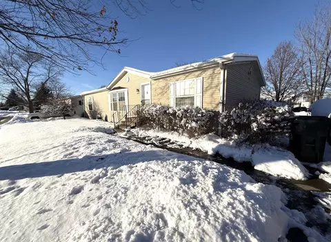 3404 Old Plank Rd, Park City, IL 60085